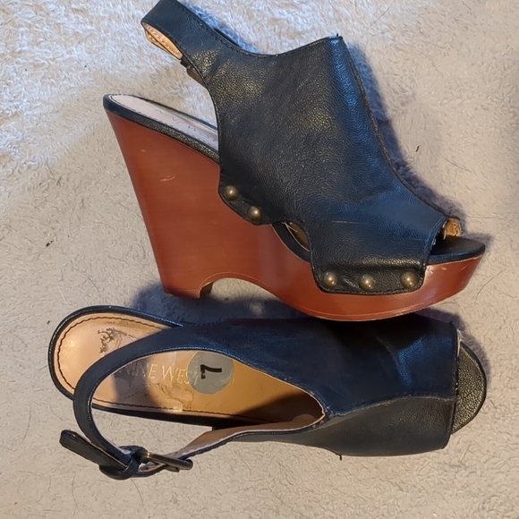 Nine West booties - Picture 3 of 6